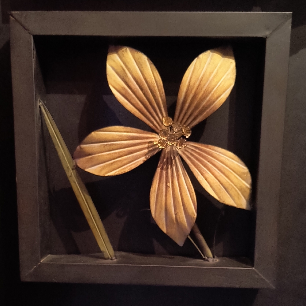 Elegant Gold Floral Wall Art